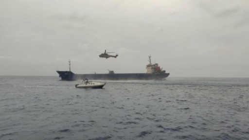 Λέσβος: Βυθίστηκε φορτηγό πλοίο με 14 άτομα - Σώος ένας ναυτικός